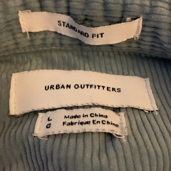 Urban Outfitters large Blue button down - Picture 3 of 4